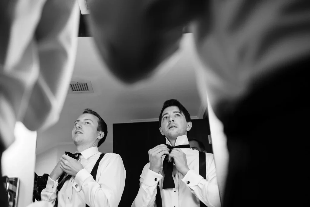 Preparativos del novio en Hotel Marriott Quito