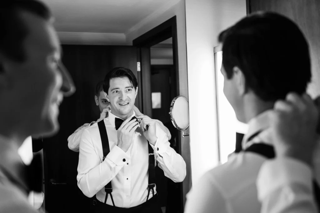 Preparativos del novio en Hotel Marriott Quito