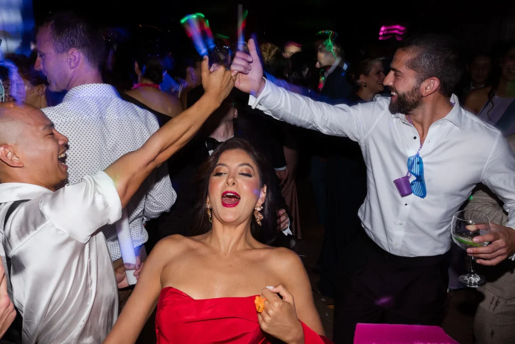 Baile y fiesta de los novios en su Boda en La Palma Polo Club Puembo