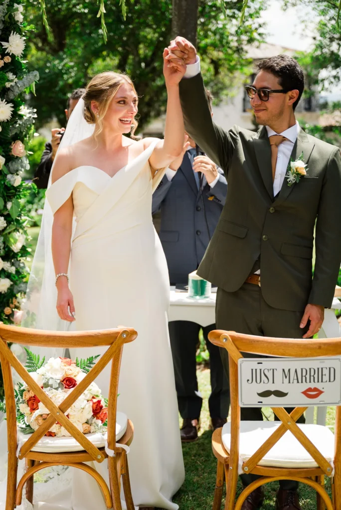 Novios en su ceremonia en Boda en Quito