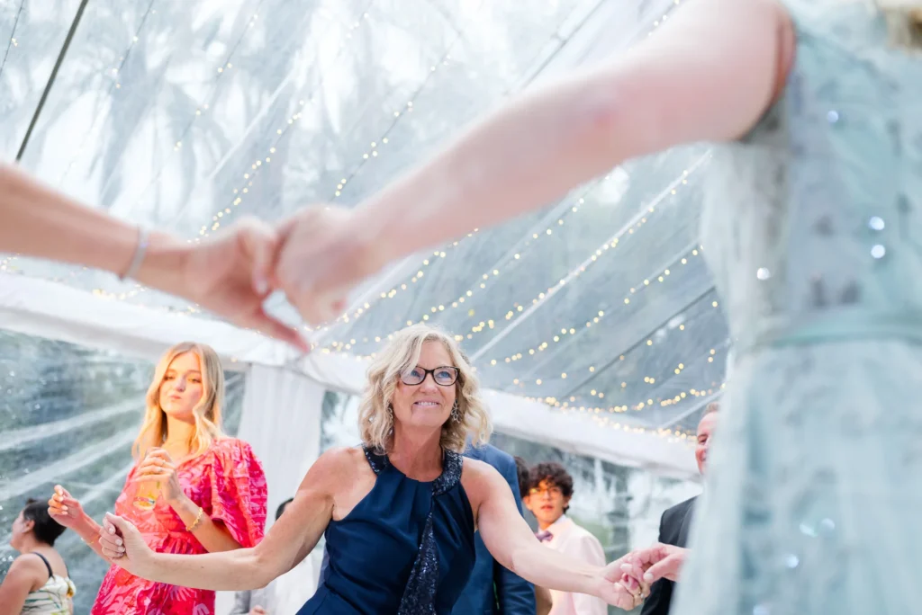 Baile y fiesta de los novios en su Boda en Quito