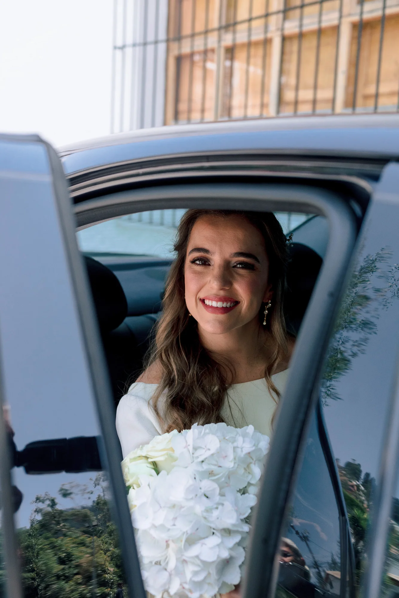 Novia antes del ingreso a Boda en la iglesia de Guapulo